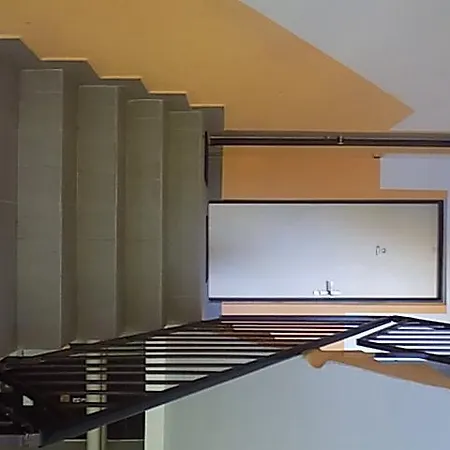 Apartment Mala Moravka דירה *